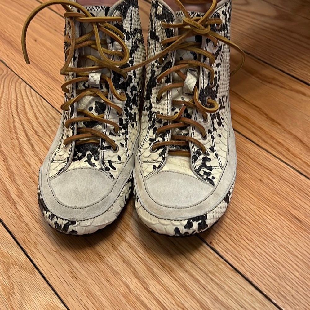 Gee Wawa Shoes